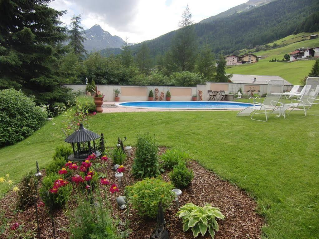 Haus Amaris Hotel Sölden Exterior foto